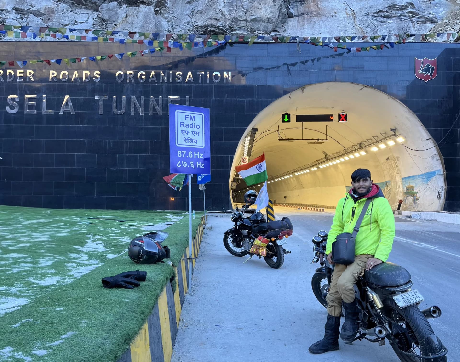 Masum at Sela Tunnel